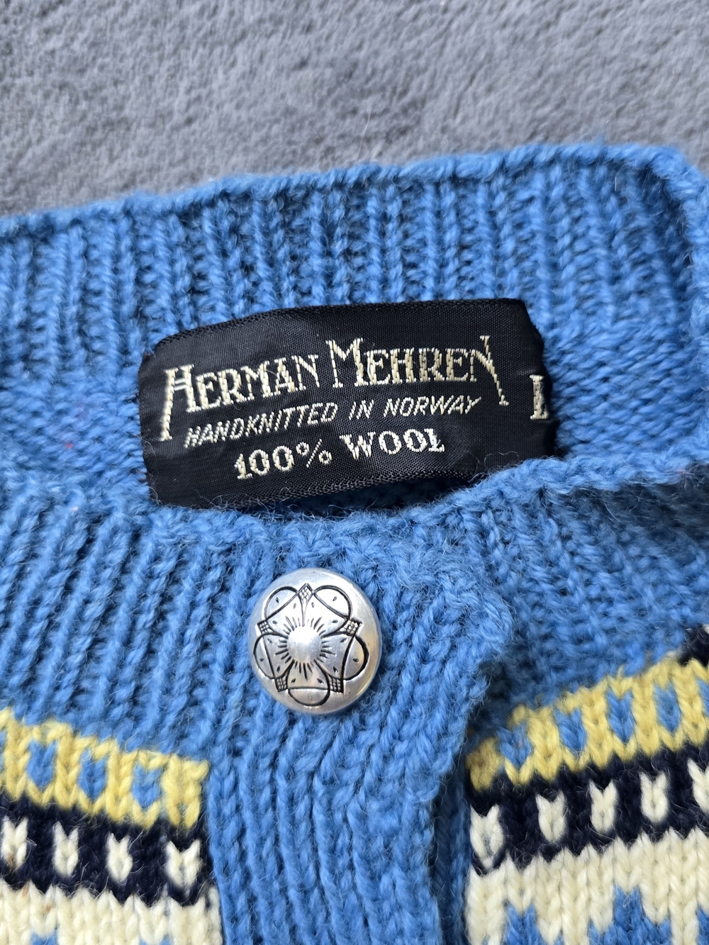 Heritage Blue Patterned Button-Front Cardigan - Picture 3 of 5